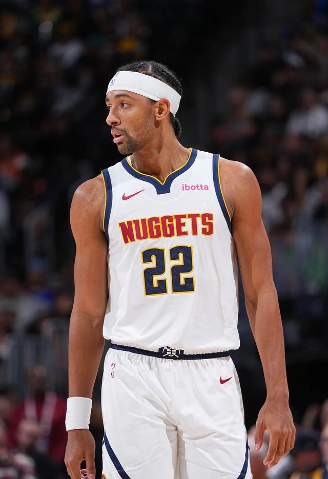 开云体育入口-包含掘金队负于老鹰，步行者队在关键时刻稳定发挥的词条