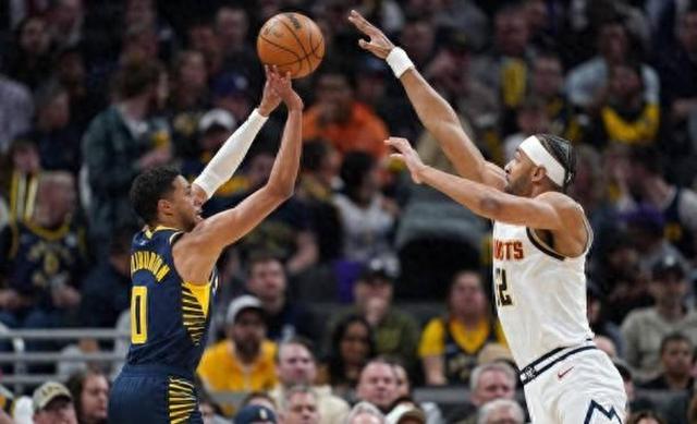 包含掘金队负于老鹰，步行者队在关键时刻稳定发挥的词条