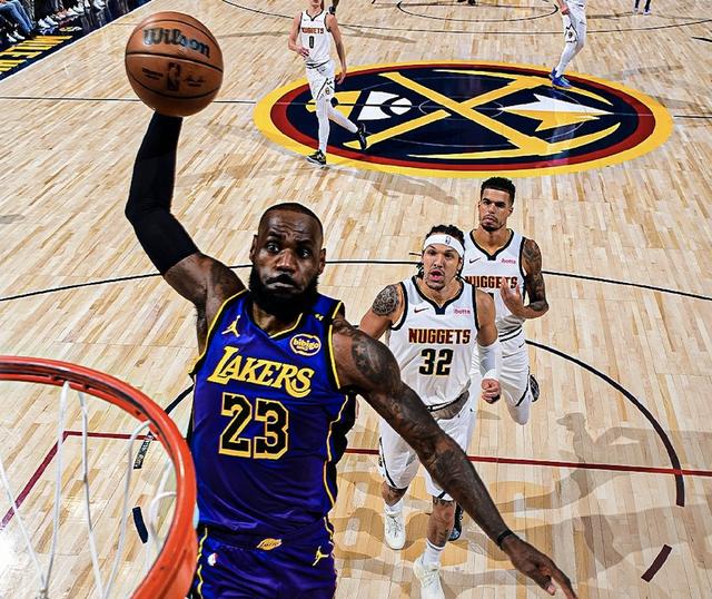 开云体育中国官网-湖人客场击败爵士，詹皇开炮，助球队登顶西部