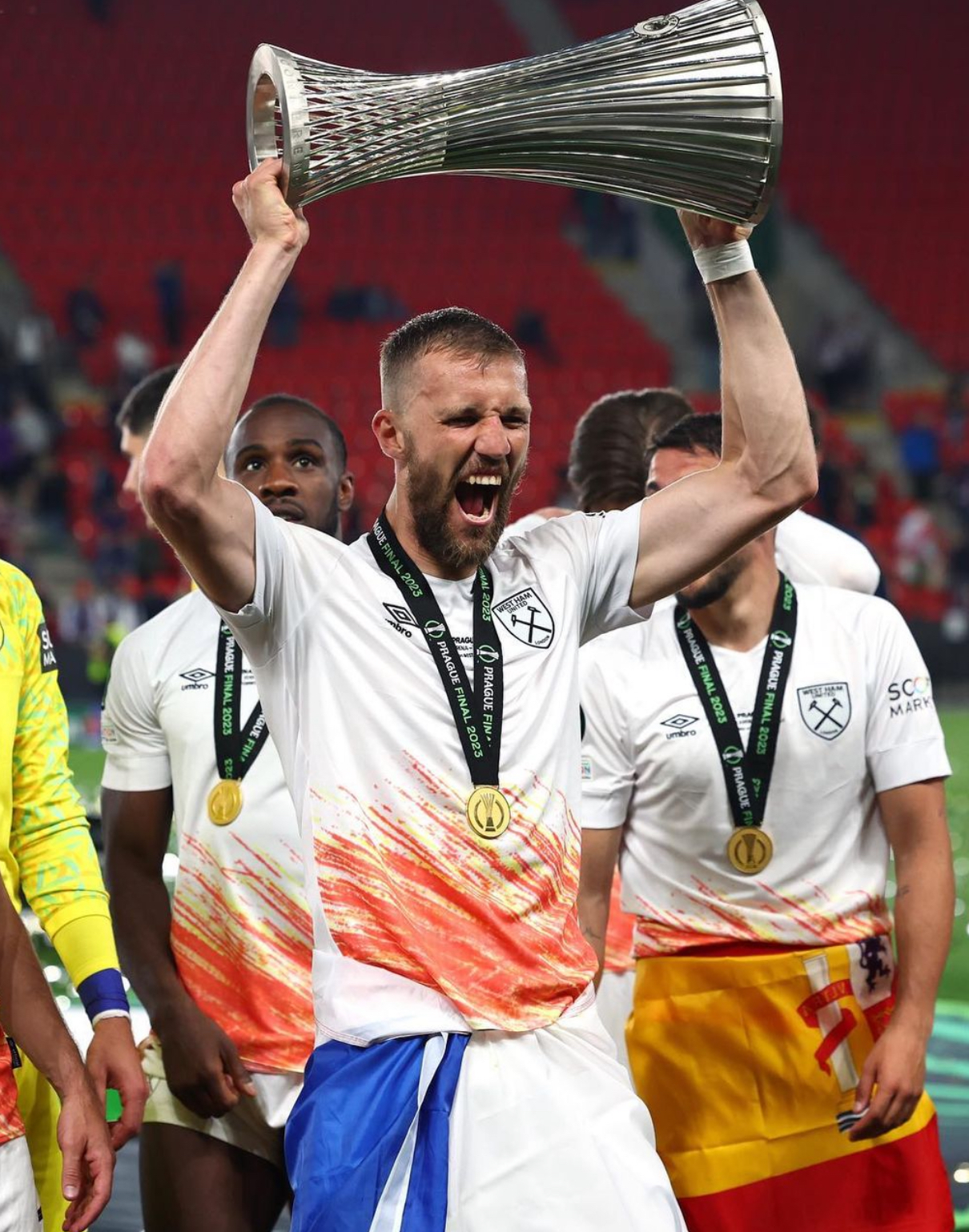 捷克队在比赛中表现出色，获得胜利