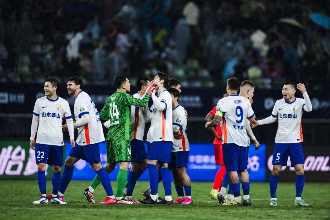 开云体育中国官网-上海申花不敌天津泰达，遭遇两连败