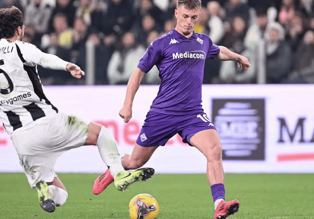 开云体育官网-那不勒斯抢分关键！那不勒斯战胜佛罗伦萨追赶领先的简单介绍