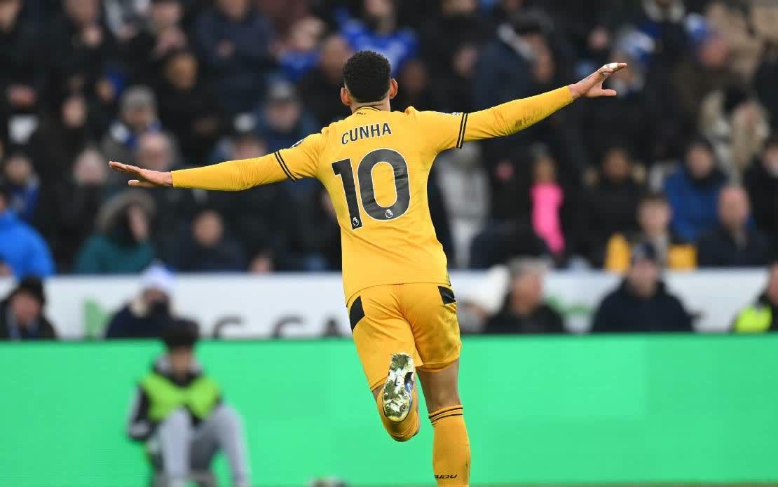 开云体育官方入口-包含沙尔克队再度失利，陷入保级泥潭的词条