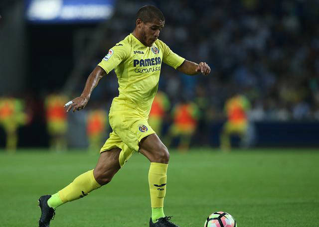 包含比利亚雷亚尔继续全胜，势头正旺的词条