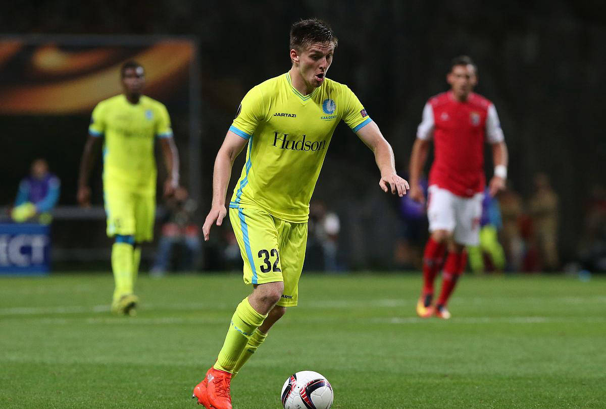 包含波尔图全队备战淘汰赛，士气高昂备战之际的词条