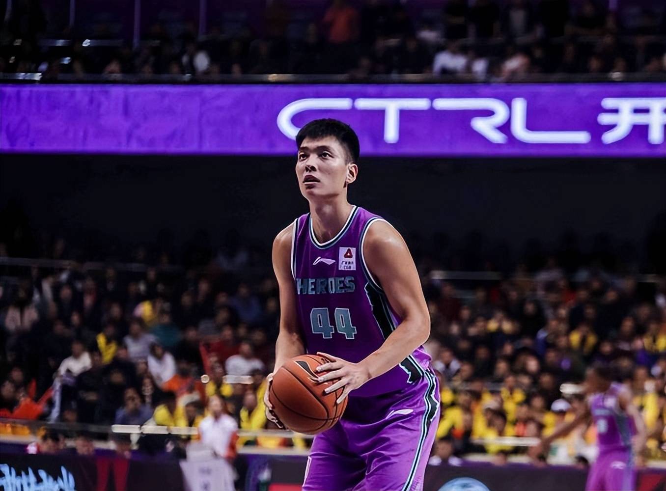 开云体育官网-湖南男篮队员表现优秀，全力以赴的简单介绍