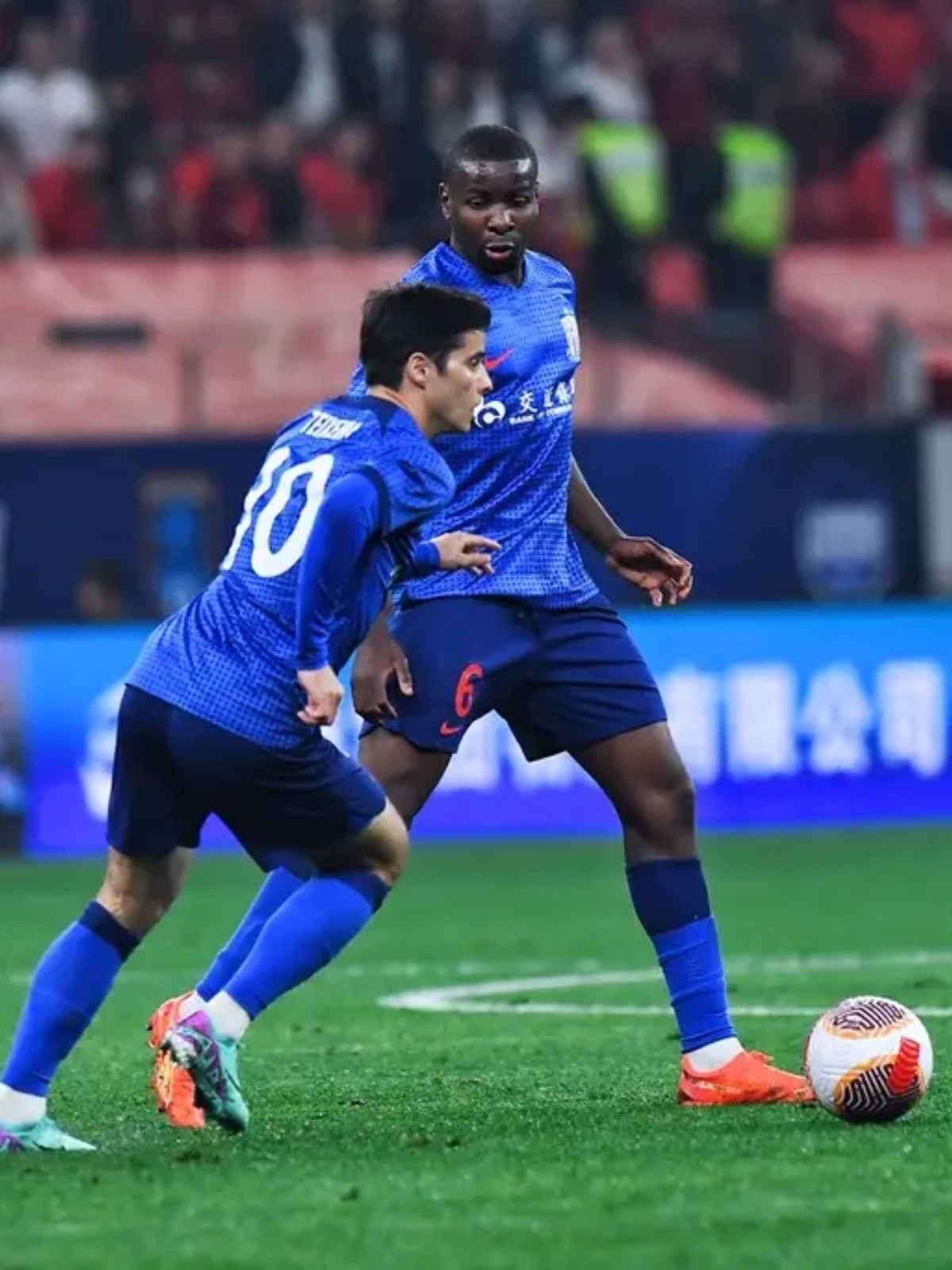 阿尔梅里亚战平,积分略有增加! 阿尔梅里亚战平,积分略有增加!