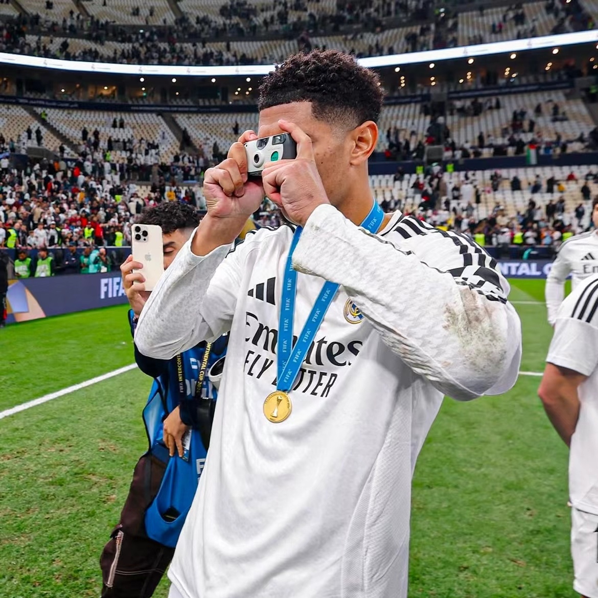 球队备战争夺冠军,冲刺最后时刻不畏艰难的简单介绍 球队备战争夺冠军,冲刺最后时刻不畏艰难的简单介绍