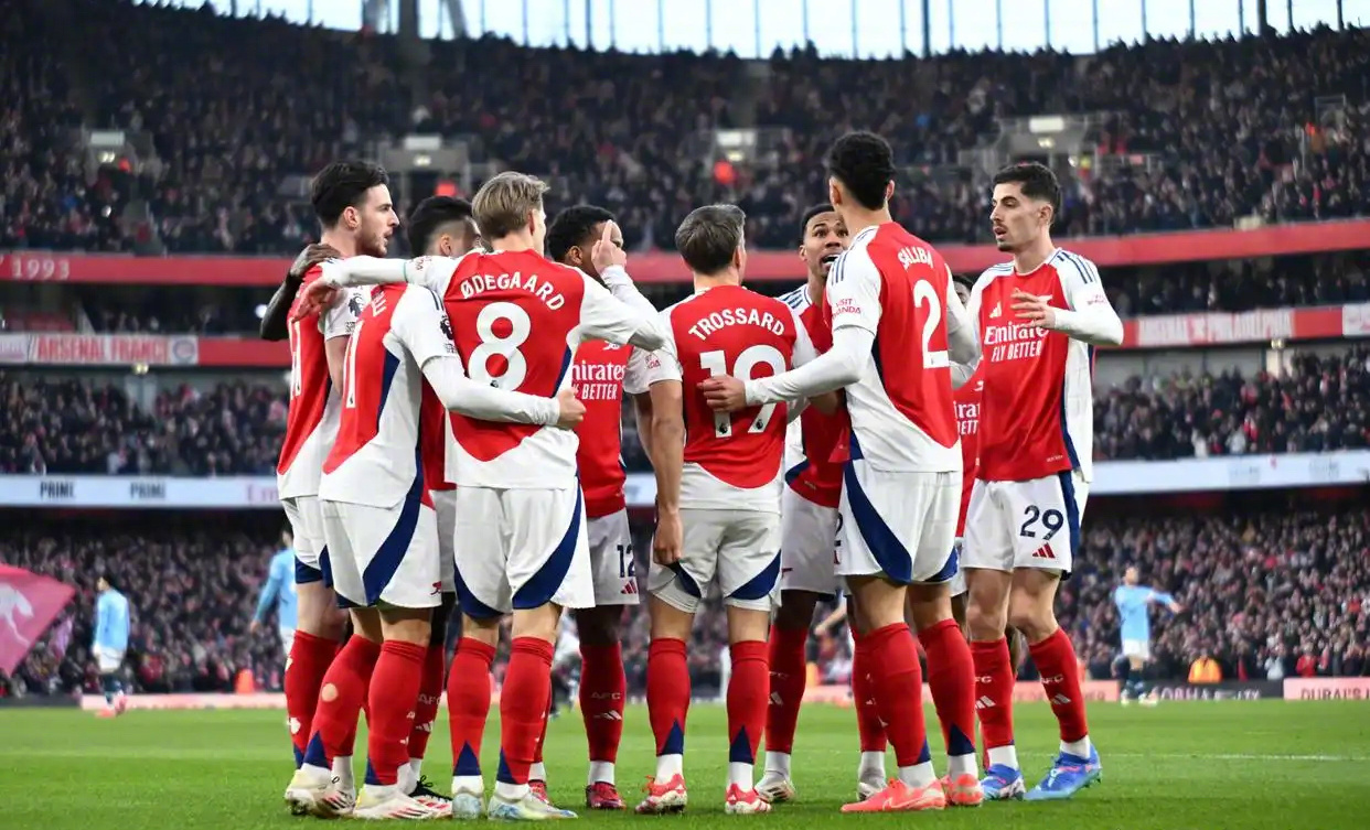 利物浦大胜,英超豪门势不可挡 利物浦大胜,英超豪门势不可挡