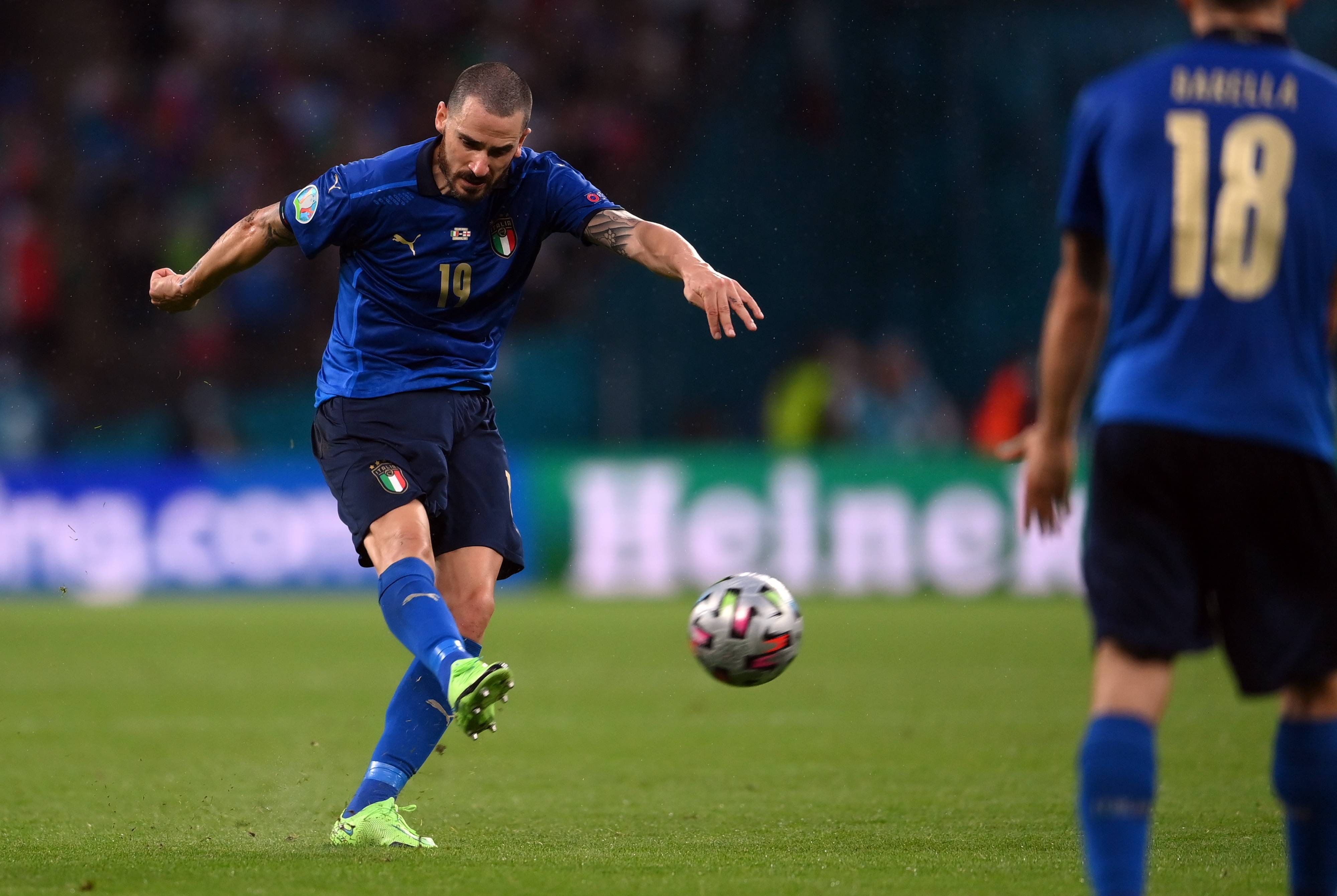 关于欧预赛实力对决，激烈角逐引人注目的信息