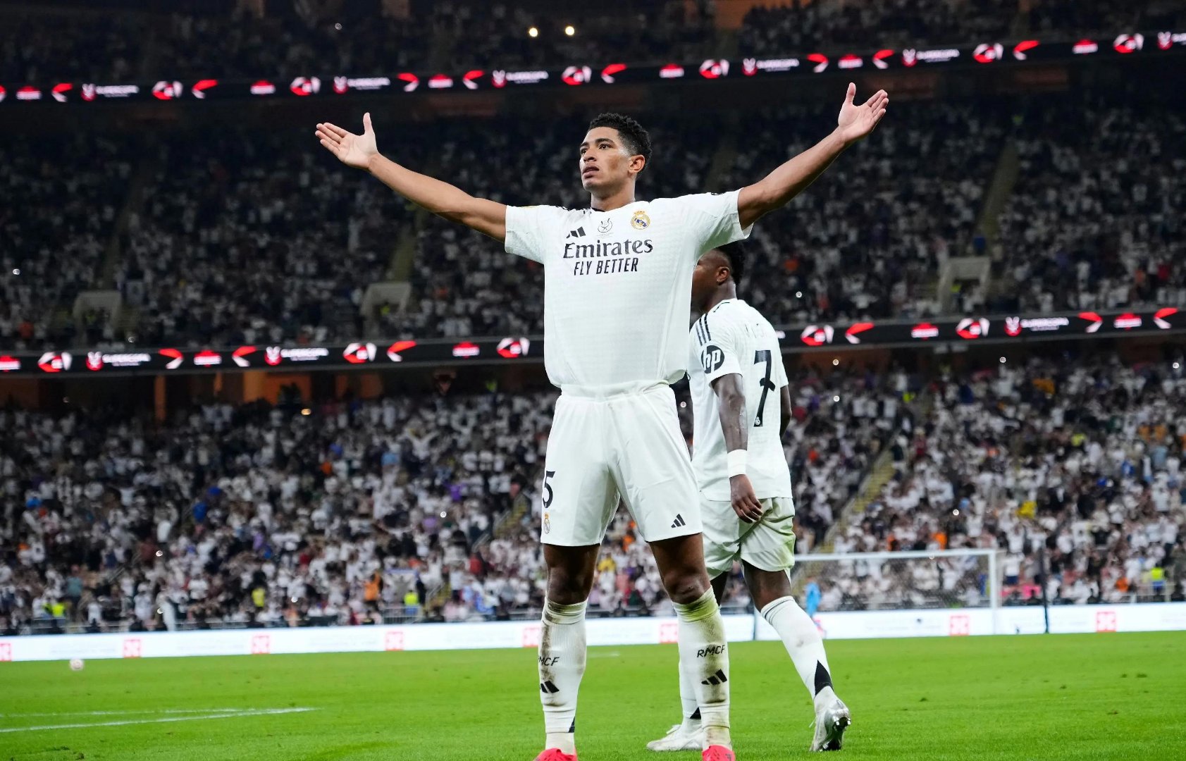 梅西双响尤文图斯，巴萨欧冠悬念宰杀的简单介绍