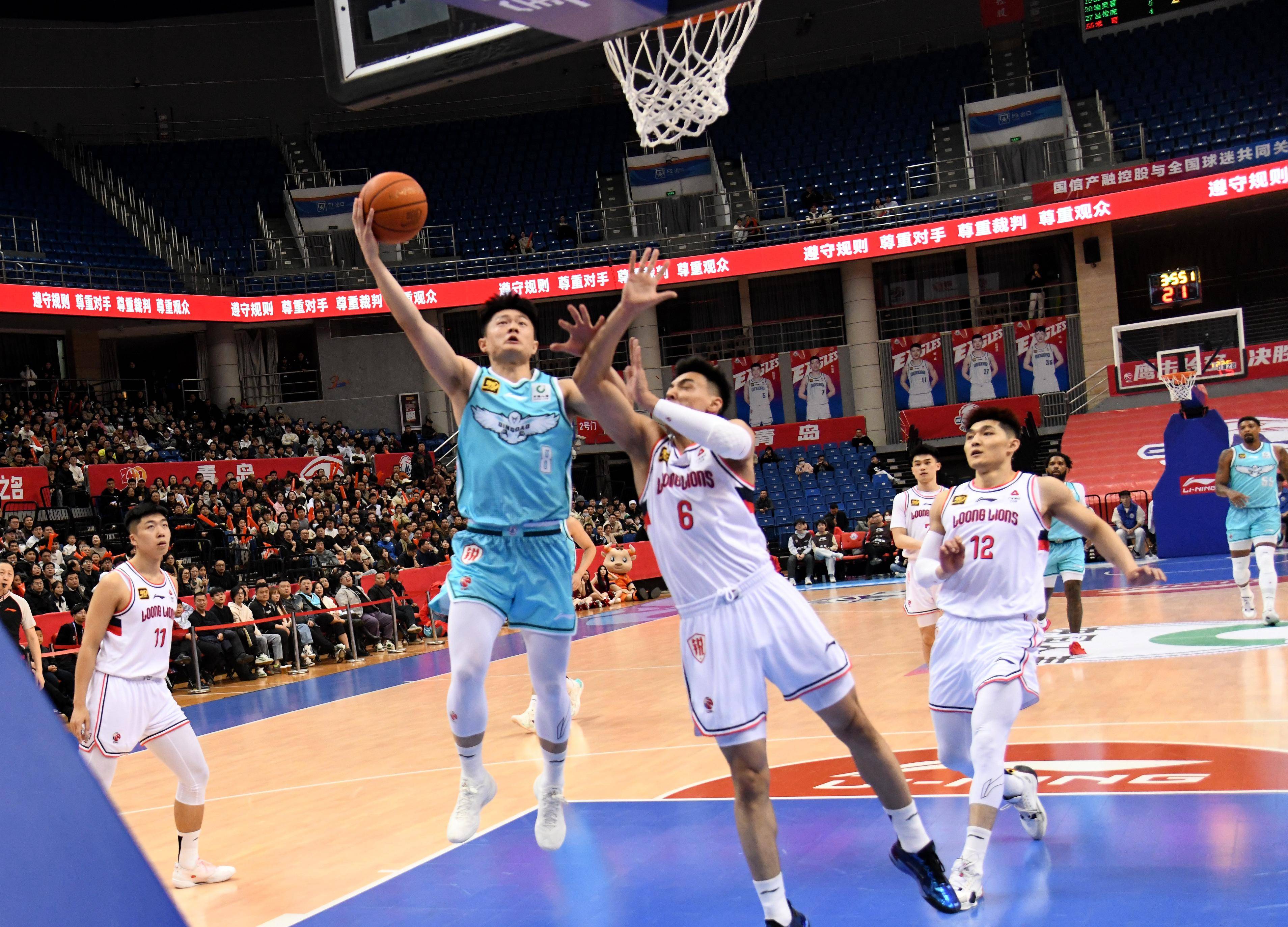 包含湖北男篮队备战迎战，全力以赴求取胜利的词条