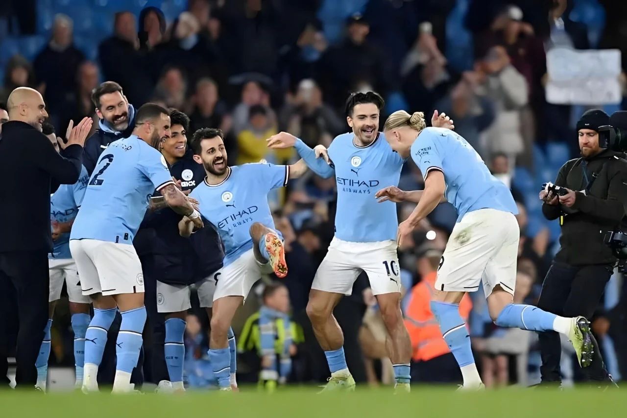 开云体育入口-巴黎圣日耳曼豪取胜利，占据联赛榜首的简单介绍