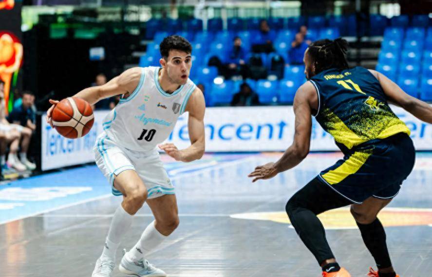 开云体育-关于阿根廷男篮遭遇强劲对手，依然咬牙晋级的信息