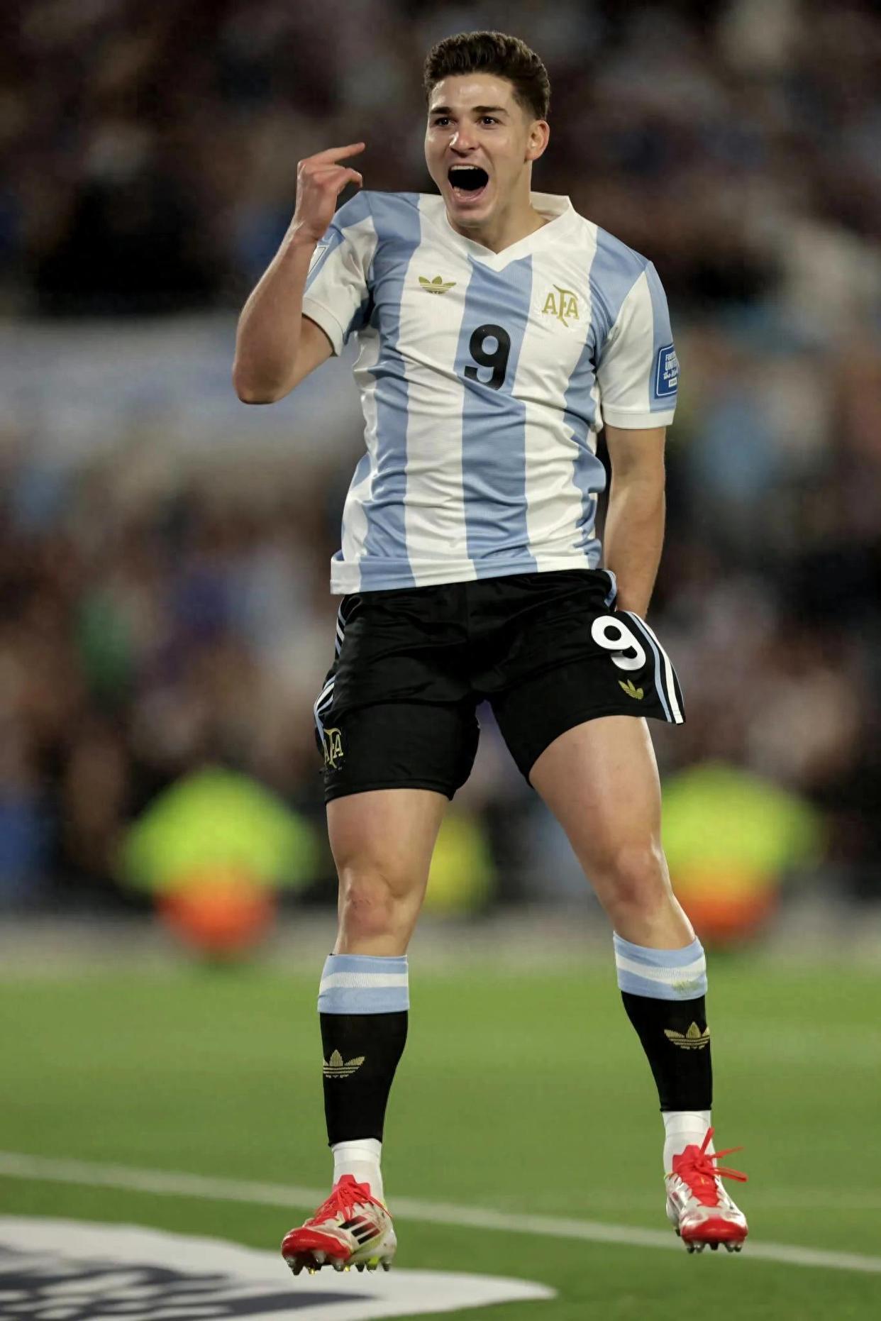 关于阿根廷男篮遭遇强劲对手，依然咬牙晋级的信息