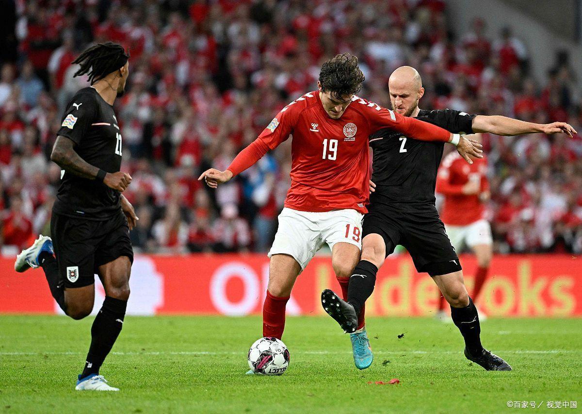 希腊队在比赛中力克斯洛伐克，备受瞩目的简单介绍