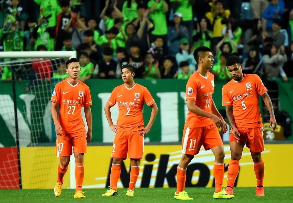 西北亚球员累积红牌，影响亚冠战绩