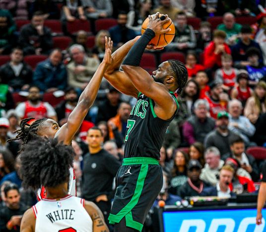 摩纳哥进攻火力全开，大胜对手