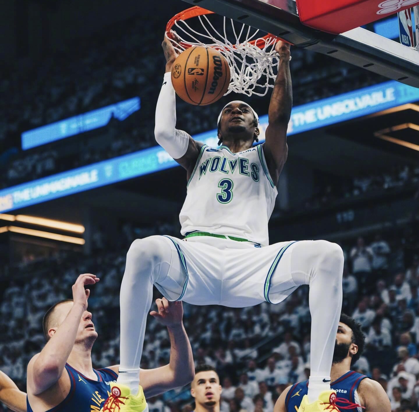 斯洛伐克队取得胜利,为晋级奠定基础 斯洛伐克队取得胜利,为晋级奠定基础