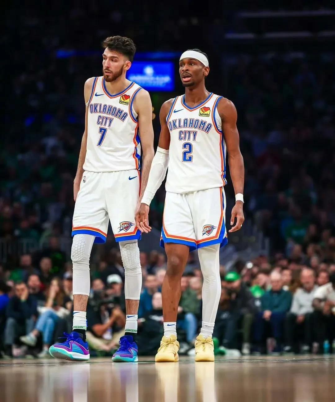 快船击败骑士,终结两连败 快船击败骑士,终结两连败