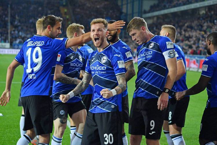 包含柏林赫塔遭遇惨败，保级形势岌岌可危的词条